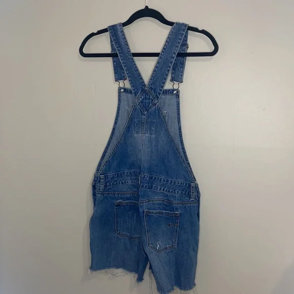 🎱Adorable Distressed Jean Overalls! - Picture 10 of 11